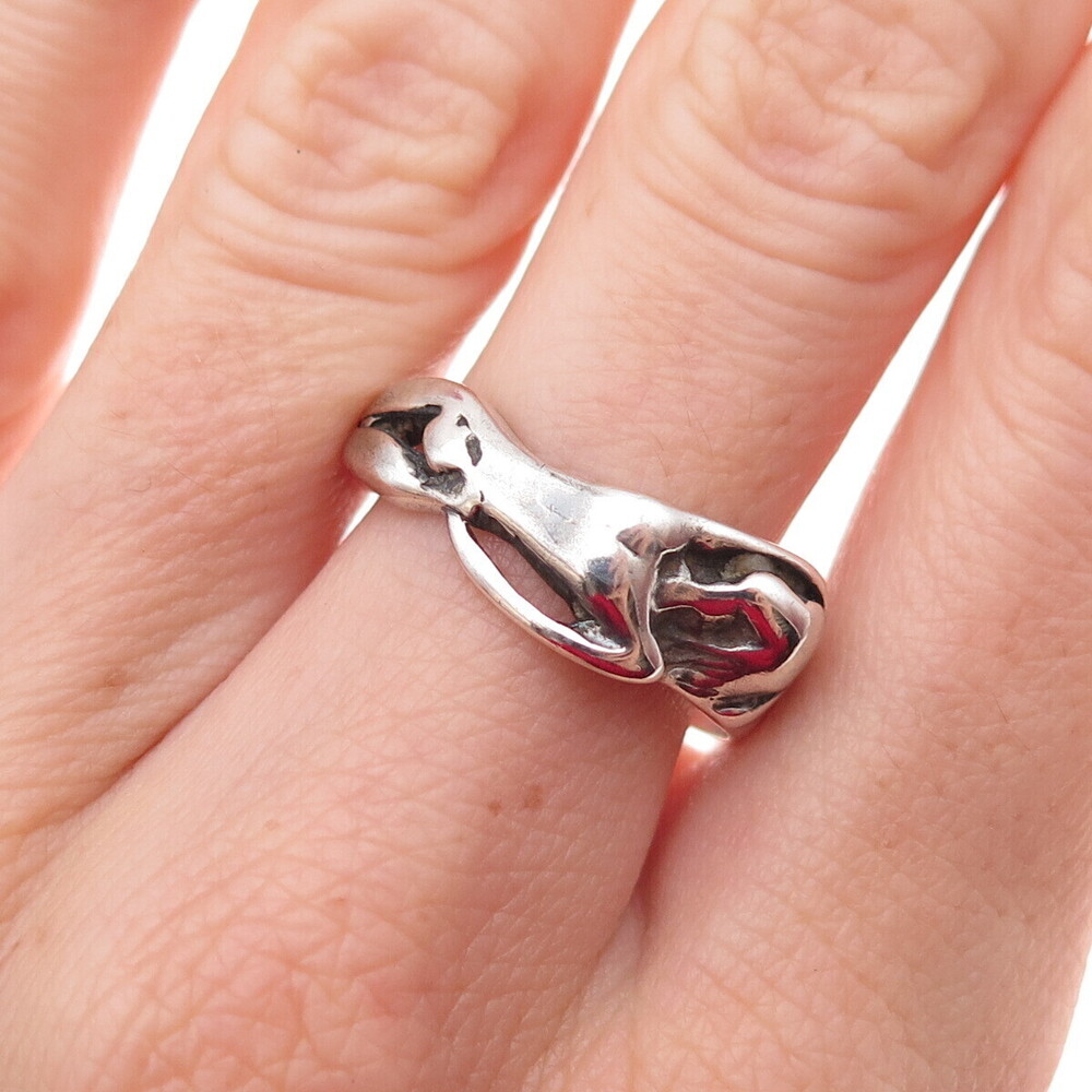 925 Sterling Silver Vintage Erotic Scene Oxidized Ring Size 8